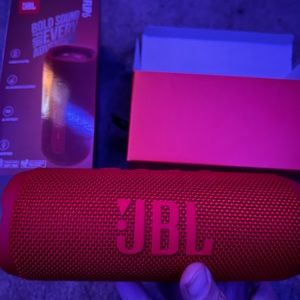 Jbl flip 6 waterproof portable speaker